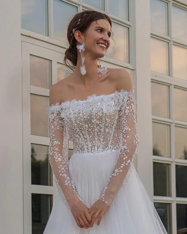 Off-the-Shoulder A-Line Wedding Dress with Exquisite Details