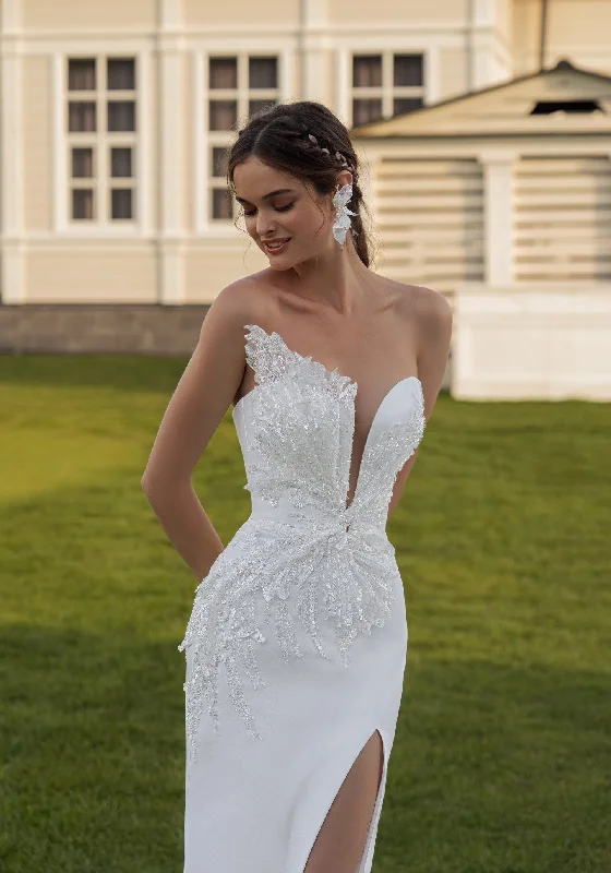 Sweetheart Mermaid Bridal Dress with Beautiful Details